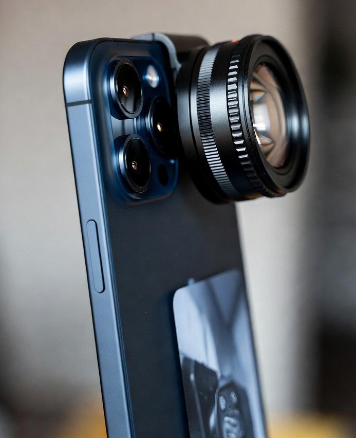 Mobile Long-Zoom Lenses The Era of Detachable Lenses &mdash; Which One is Right for You